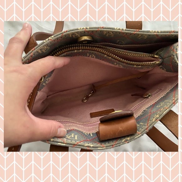 Dooney and Bourke - Picture 6 of 7